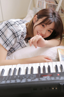 美女吃香蕉作品